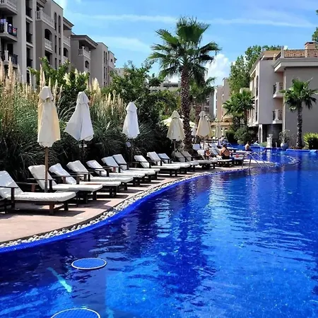 Deluxe In Cascadas Family Sunny Daire *