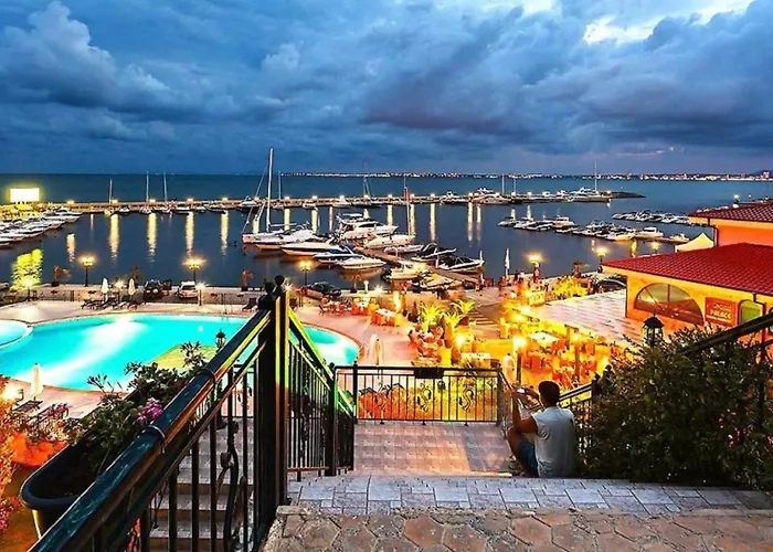 Апартамент Deluxe In Cascadas Family Sunny Слънчев бряг